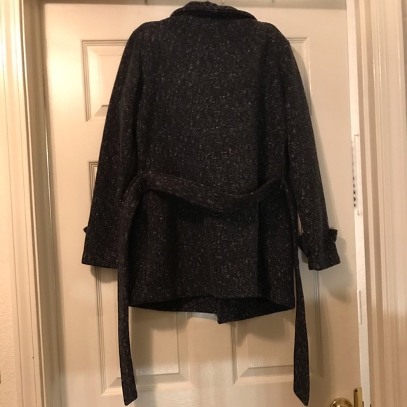 Ike Behar coat  in the size adult small - Picture 3 of 4